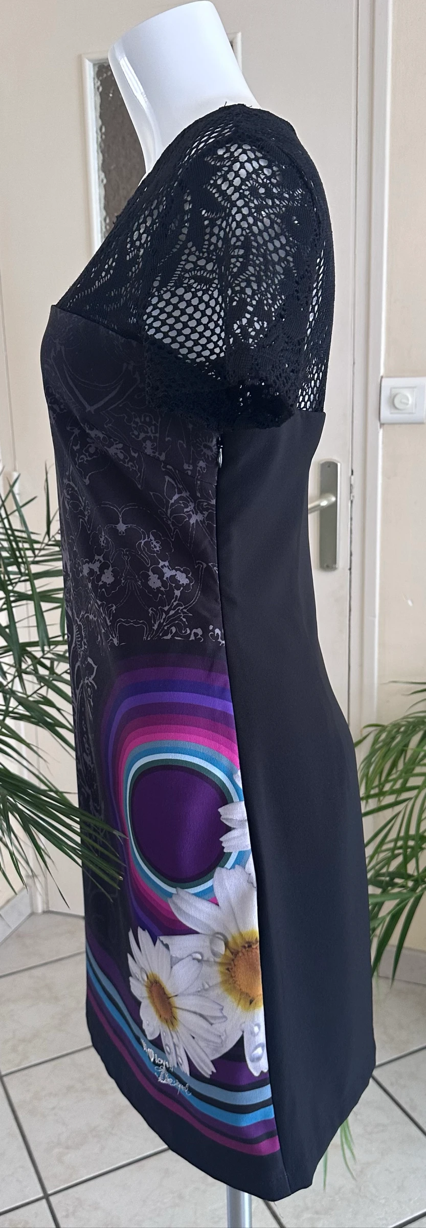 Robe Gráfica Nova Desigual – Modelo Forrado – Tamanho 42 – Nunca Usada – photo 8